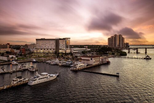 Luminary Hotel & Co., Autograph Collection