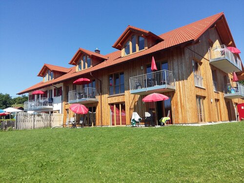 Seehotel und Appartements Schnöller