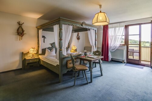 Berggasthof & Hotel Hinterrod