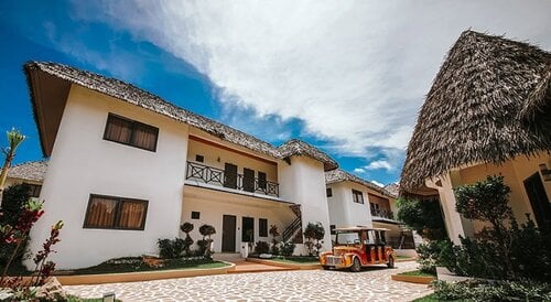 Safari Hotel And Villas