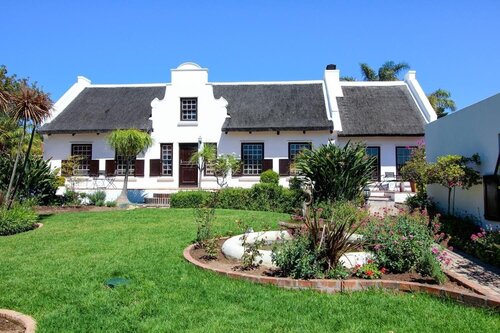 Cape Village Lodge