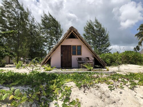Blue Earth Beach Bungalows