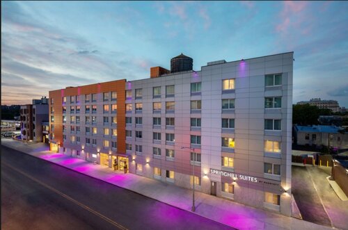 SpringHill Suites by Marriott New York JFK Airport