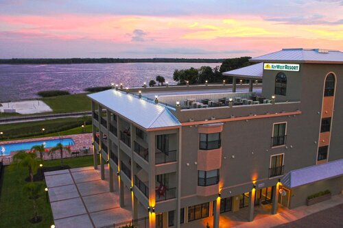 Key West Resort On Lake Dora