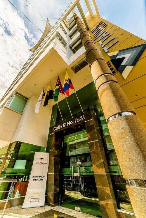 Hotel Titanium Plaza