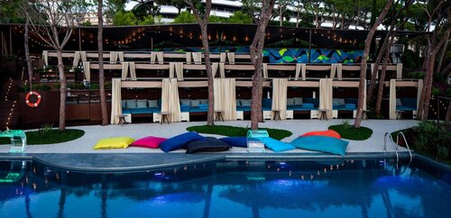 Alàbriga Hotel & Home Suites