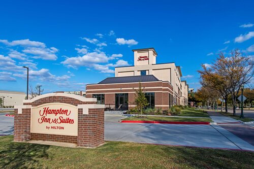 Hampton Inn and Suites Keller Town Center