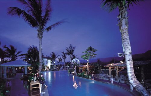 Swan Lake Villa Resort