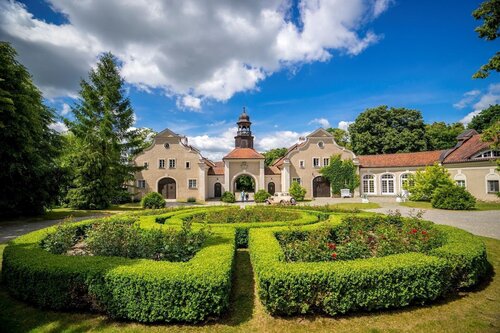 Pałac i Folwark Galiny