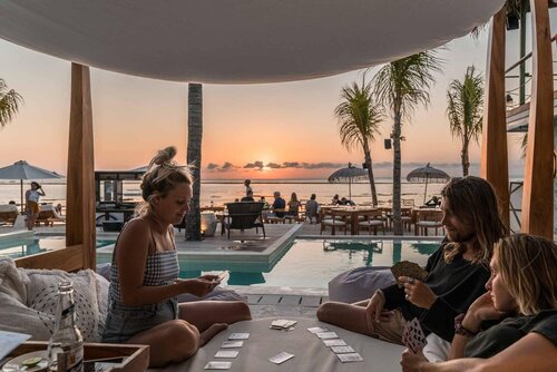 Ohana's Boutique Resort and Beach Lounge