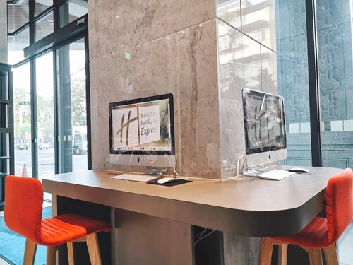 Holiday Inn Express Kaohsiung Love River