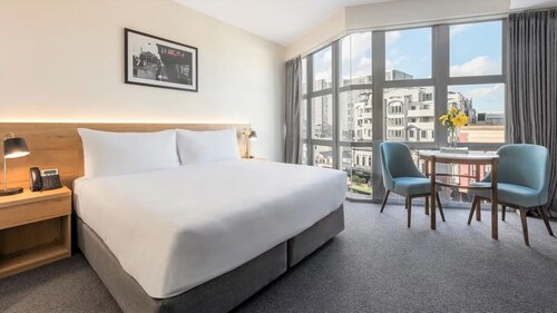 Oaks Wellington Hotel