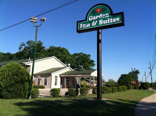 Budgetel Inn Suites Pine Mountain