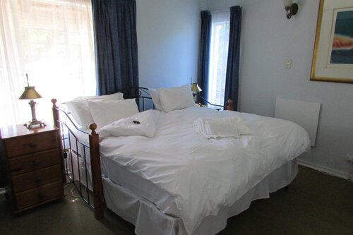 Acacia House Executive Suite