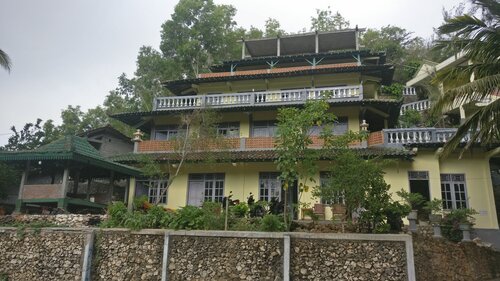 Greenhouse at Pantai Kukup by ZUZU