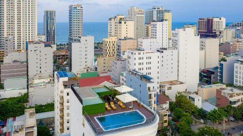 Kiwi Hotel & Apartments