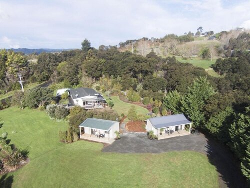 Auckland Country Cottages