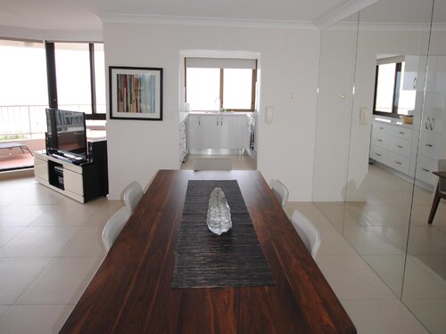 Albatross North Apartments