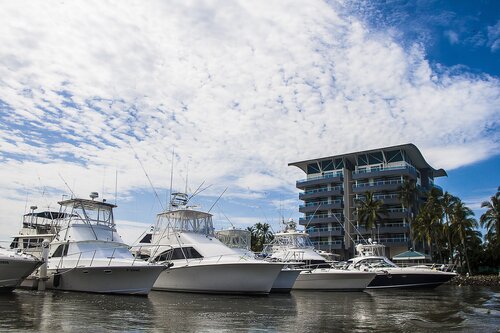 Puerto Azul Boutique Resort & Marina