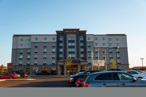 Hampton Inn & Suites by Hilton Bolton