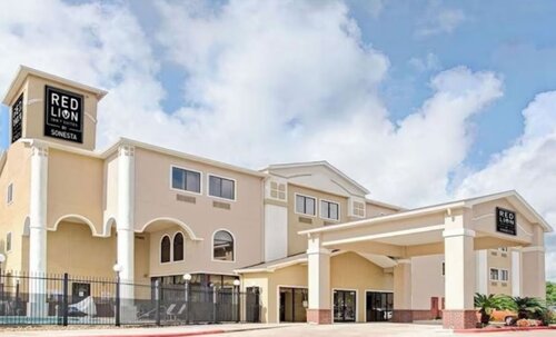 Red Lion Inn & Suites IAH Airport East