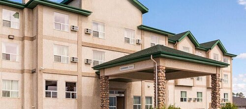 Grande Cache Inn & Suites