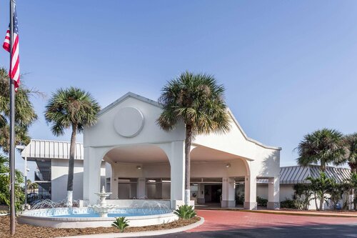 Days Inn by Wyndham St. Petersburg / Tampa Bay