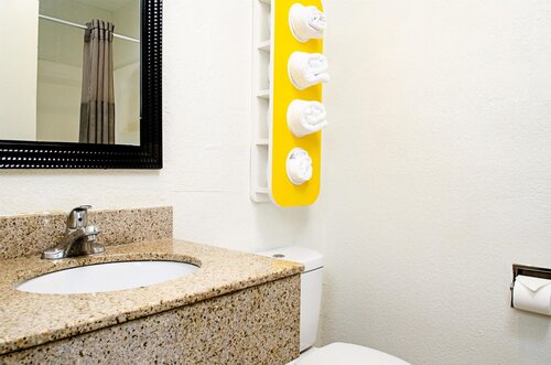 Motel 6 Modesto Downtown