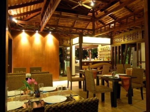 Niramaya Villa & Wellness Resort