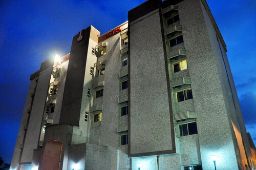 Chelsea Hotel Wuse II