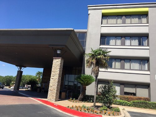 DoubleTree by Hilton Austin Northwest - Arboretum