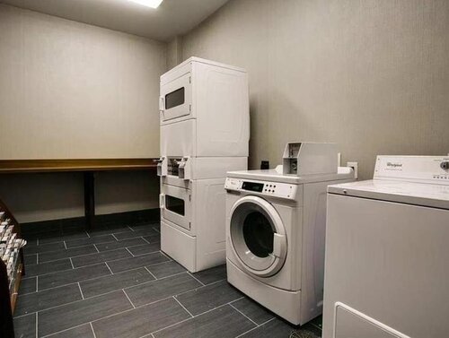 Hampton Inn & Suites Dallas/Ft Worth Airport South