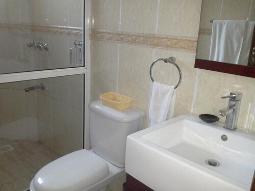 Meltonia Luxury Suites