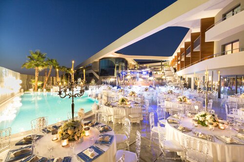 Doubletree By Hilton Izmir Airport