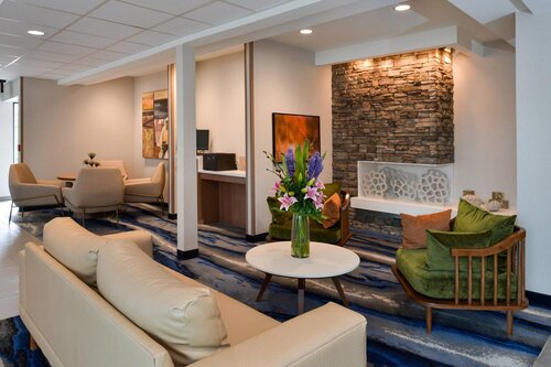 Fairfield Inn & Suites Arlington Near Six Flags