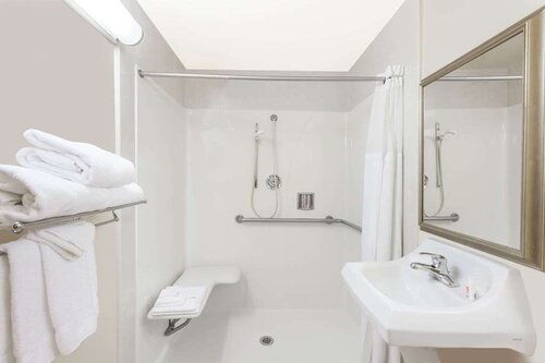 DoubleTree by Hilton Palmdale, CA