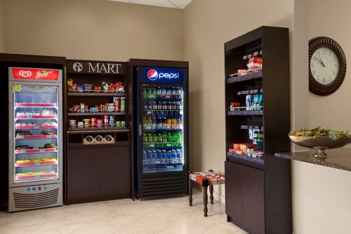 Ramada By Wyndham Emerald Park/Regina East