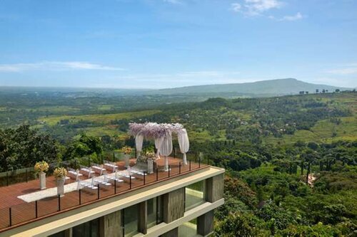 Royal Tulip Gunung Geulis Resort & Golf