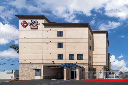 Best Western Plus Gardena Inn & Suites