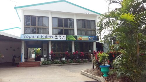 Tropical Palms Resort & 4WD Hire
