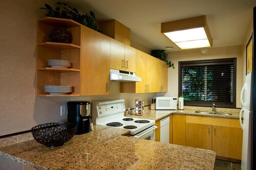 Pacific Shores Resort and Spa