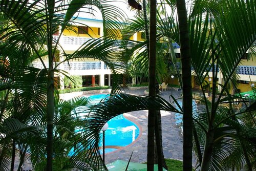 Acuarium Suite Resort