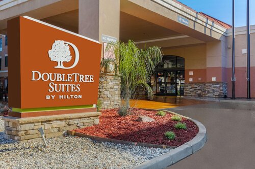 DoubleTree Suites by Hilton Hotel Sacramento