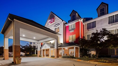 Best Western Plus Lake Lanier Gainesville Hotel & 