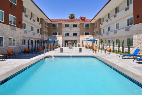 Holiday Inn Express Santa Rosa North