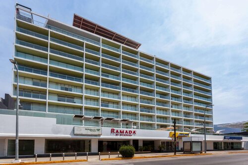Ramada By Wyndham Acapulco Hotel & Suites
