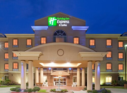 Holiday Inn Express Hotel and Suites Terrell