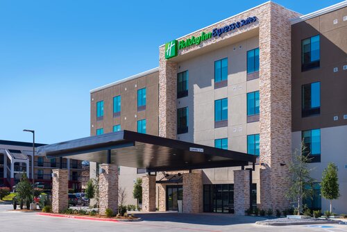 Holiday Inn Express & Suites Fort Worth West