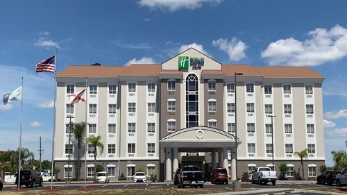 Holiday Inn Express and Suites Orlando South Daven
