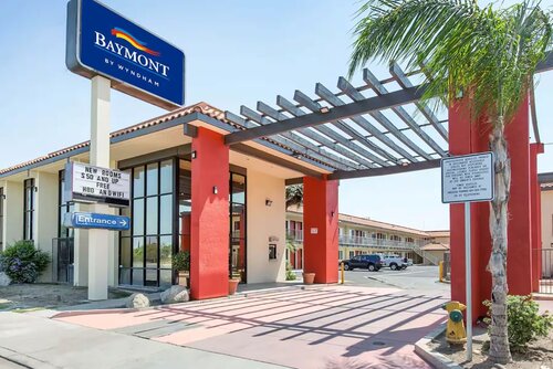 Baymont by Wyndham Bakersfield